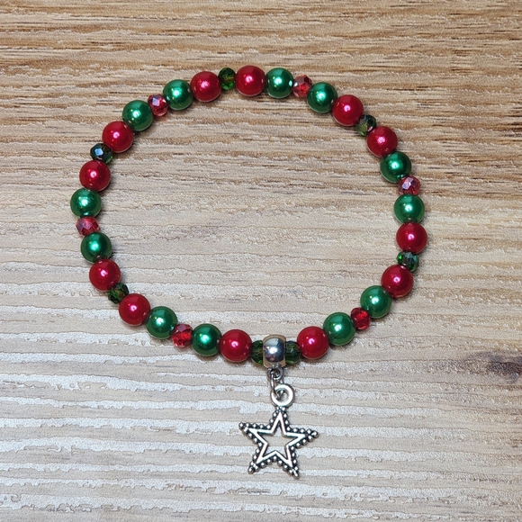Christmas Star Red Green Crystal & Pearls Beaded Bracelet Handmade Silver Charm - Picture 5 of 5